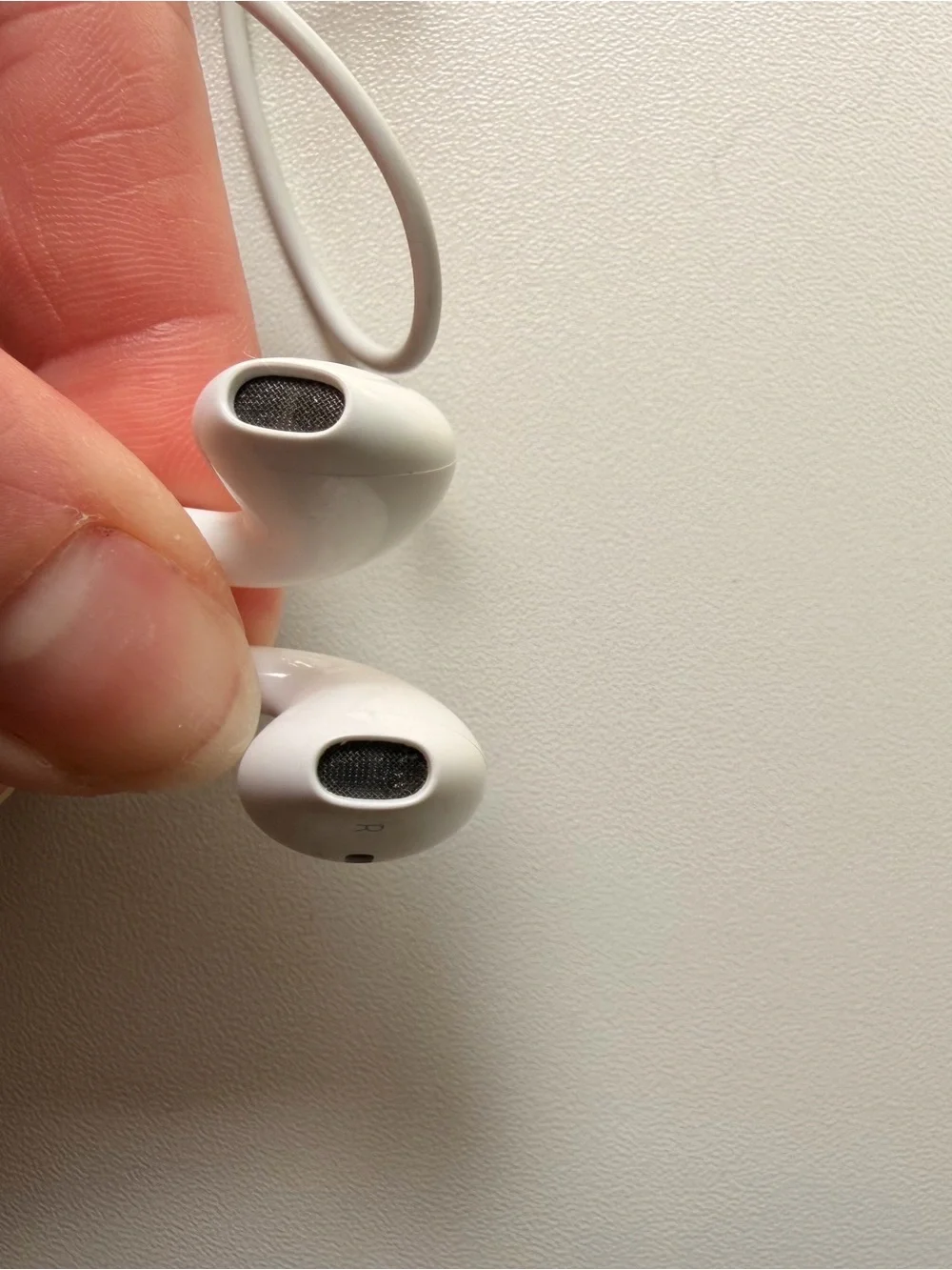 Apple White Earbud Headphones with Lightning Connector